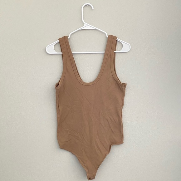 Abercrombie & Fitch Brown Seamless Ribbed Soft Collection Bodysuit Size Large - Picture 1 of 6